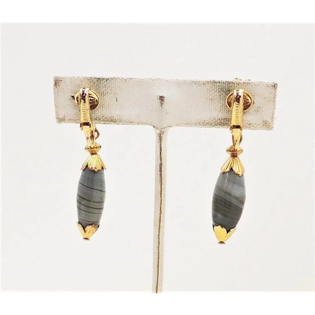 Modern Vintage 1960s Castlecliff Faux-Grey Agate Pendant Clip Earrings - 2 Pieces For Sale - Image 3 of 12