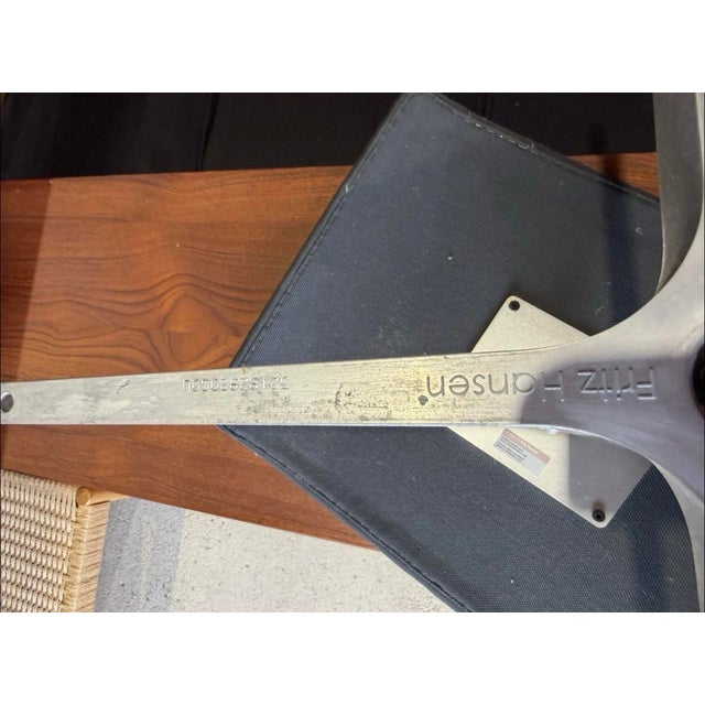 Set of Oxford Swivel Lounge Chair and Ottoman by Arne Jacobsen for Fritz Hansen For Sale - Image 16 of 17