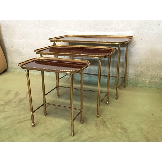 19th Century Set of Three Nesting Tables in Brass and Mahogany, France For Sale In Miami - Image 6 of 13