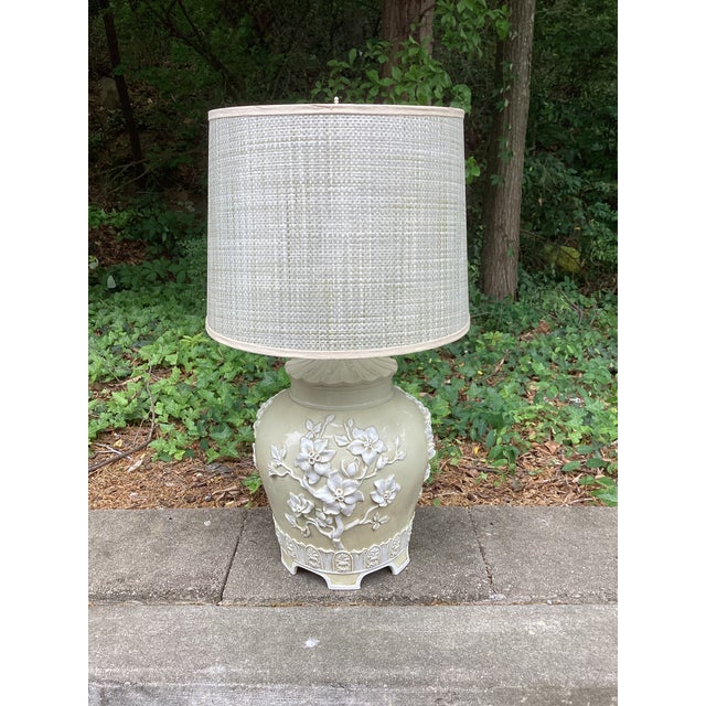 Chinoiserie 1970s Chinoiserie Relief Porcelain Celadon-Cream Table Lamp With Floral Motif & Textured Shade For Sale - Image 3 of 8