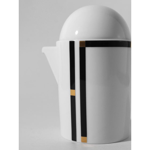 Mario Bellini is an architect and designer internationally renowned. He received the Golden Compass Award eight times and...