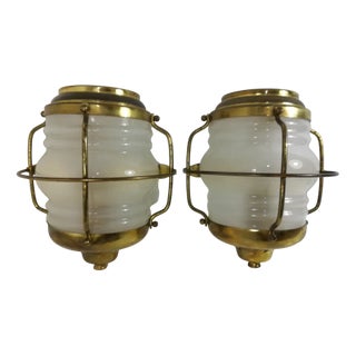 Vintage Wall Lights in Glass and Brass, 1960s, Set of 2 For Sale