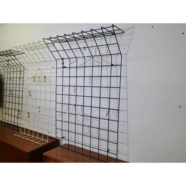 Mid-Century Modern Mid-Century Metal Wall-Mounted Coat Racks by Karl Fichtel for Drahtwerke Erlau, 1960s, Set of 4 For Sale - Image 3 of 18