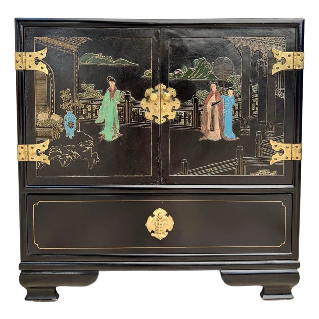 Vintage Chinese Hand-Painted Black Lacquer Chinoiserie Nightstand Side Cabinet For Sale