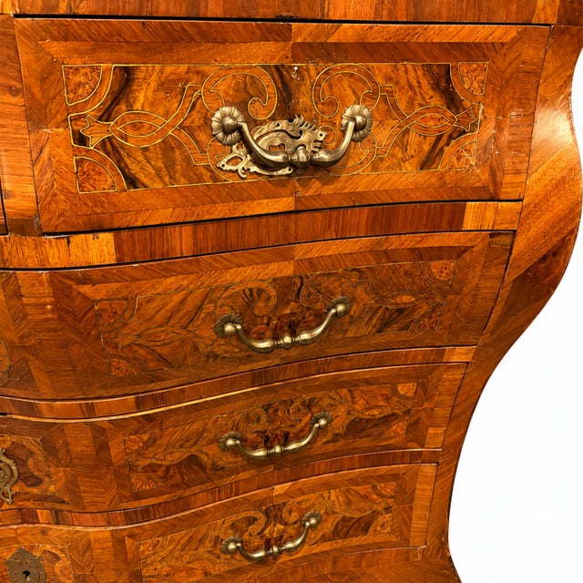 18th Century German Baroque Walnut Bombe Commode With Marble Top For Sale - Image 4 of 5
