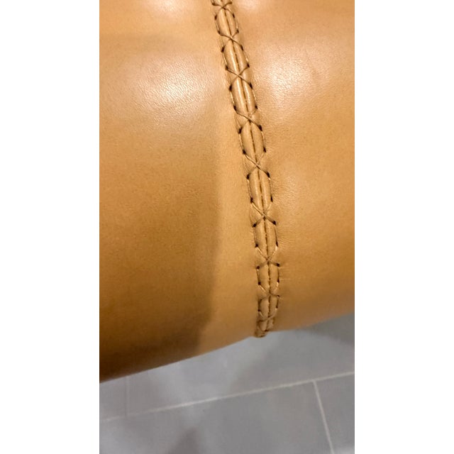 Late 20th Century Kindel Upholstered Lounge Chair With Carved Paw Feet – Traditional Accent Chair For Sale - Image 10 of 16