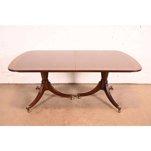 Wood Baker Furniture Georgian Banded Mahogany Double Pedestal Extension Dining Table | Newly Refinished For Sale - Image 7 of 13