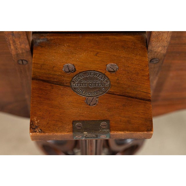 English Burr Walnut Side Table, 1870s For Sale - Image 4 of 17