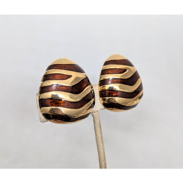 American Vintage 1980s Signed Ciner Goldtone Brown Enamel Striped Clip Earrings-2 Pieces For Sale - Image 3 of 8