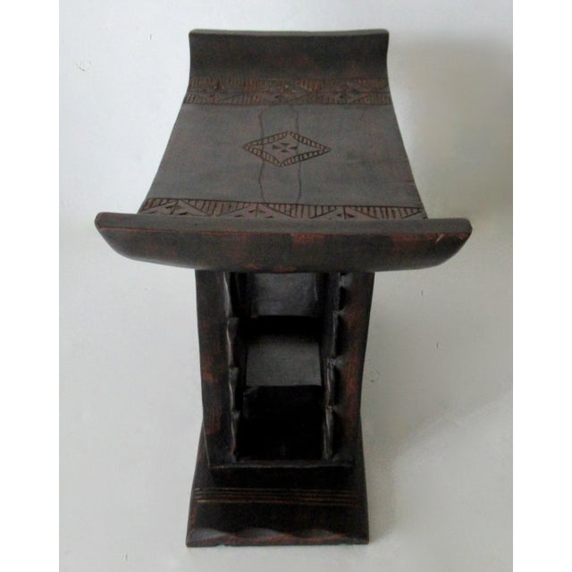 1940s Vintage Wood-Carved African Ashanti Bench, Stool For Sale - Image 5 of 18