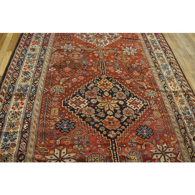 1900 - 1909 1890s Red Medallion Antique Persian Ghashghaie Carpet 5'6" X 11' Knotted Wool Rug Runner For Sale - Image 5 of 11