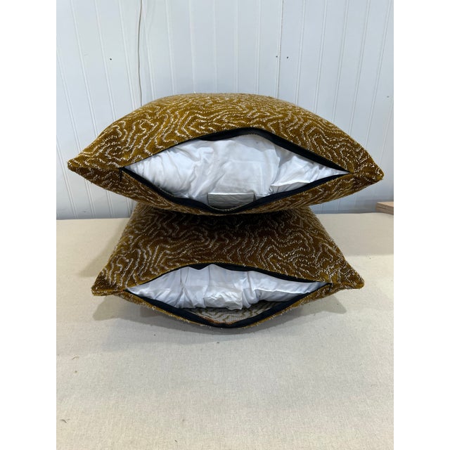 Manuel Canovas Manuel Canovas Velvet Pillows- Set of 2 For Sale - Image 4 of 6