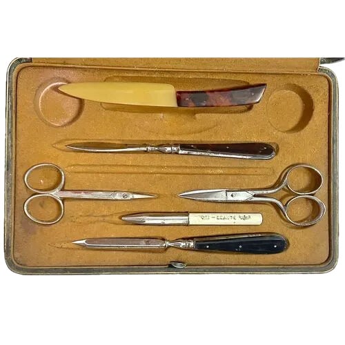 English Antique Traveling Grooming Kit in Leather Case For Sale - Image 3 of 5