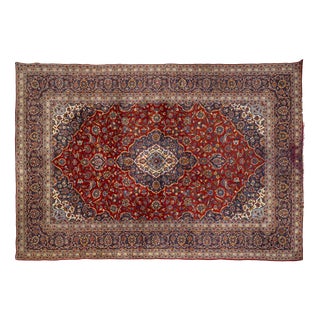Middle Eastern Rug in Wool For Sale