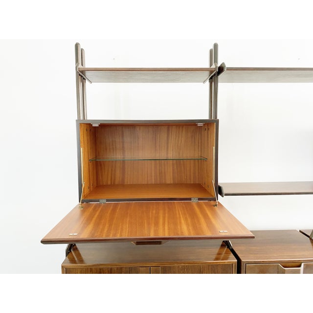 Mid-Century Italian Modern Free-Standing Bookshelf in Wood and Brass, 1960s For Sale - Image 15 of 18