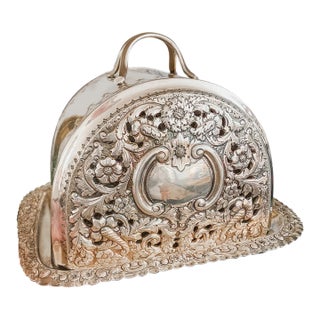 Exceptional and Rare Victorian English Silver Plate Cheese Dome & Tray With Repoussé Floral Decoration, Circa 1890 For Sale