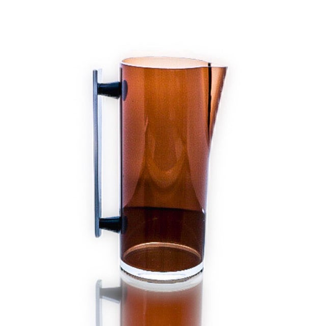 Mid-Century Modern 1960s Italian Modern Acrylic Pitchers by Guzzini - Set of 3 For Sale - Image 3 of 12