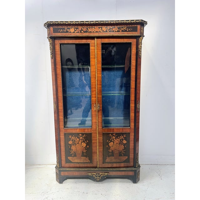 19th Century Napoleon III Display Cabinet in Veneer and Marquetry For Sale - Image 10 of 18