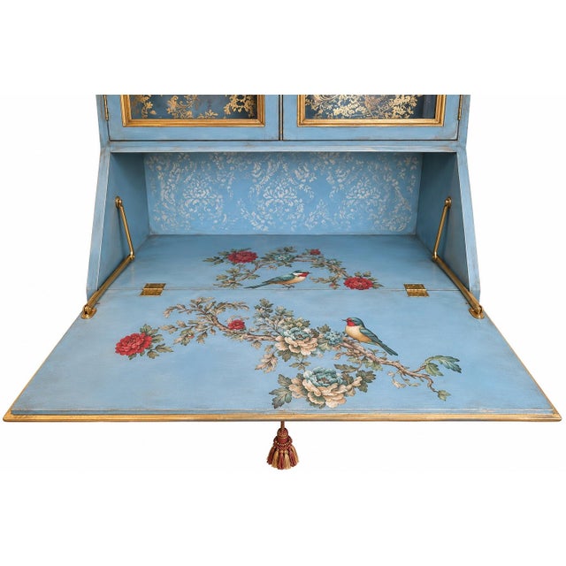 Inspired by the first verse of Song by Christina Rossetti, this secretary is about a love story. A romantic celebration of...