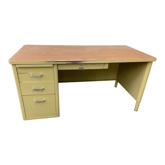 1970s Vintage Mid Century Modern Tanker Desk For Sale