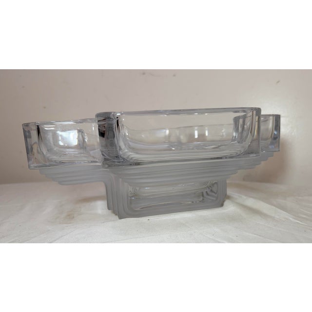 1980s Large Daum Art Deco Clear and Frosted Crystal Centerpiece Bowl Sculpture MCM For Sale - Image 5 of 17