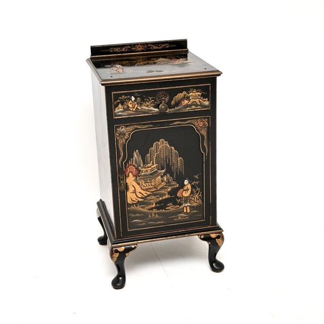 A stunning antique lacquered chinoiserie bedside cabinet of the highest order. This was made in England, it dates from the...