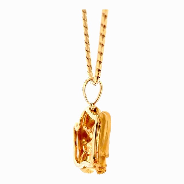 Carrera Y Carrera 18k Gold Intertwined Couple Erotic Pendant Necklace For Sale - Image 4 of 9