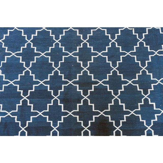 Contemporary Indian Dhurrie Blue and White Handmade Rug by Doris Leslie Blau For Sale - Image 4 of 9