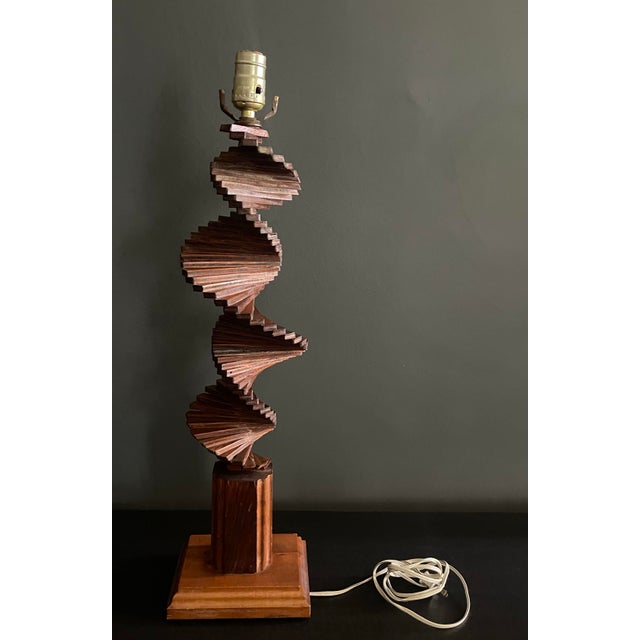 Mid-Century Modern American Tramp Art Helix Lamp, Brutalist Folk Sculpture For Sale - Image 3 of 11