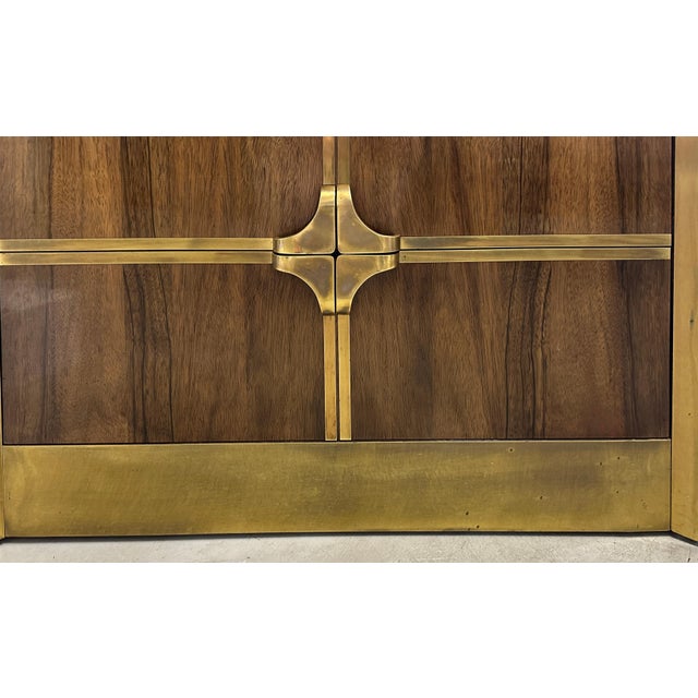 1970’s Mastercraft Walnut and Brass Chest of Drawers For Sale - Image 12 of 17
