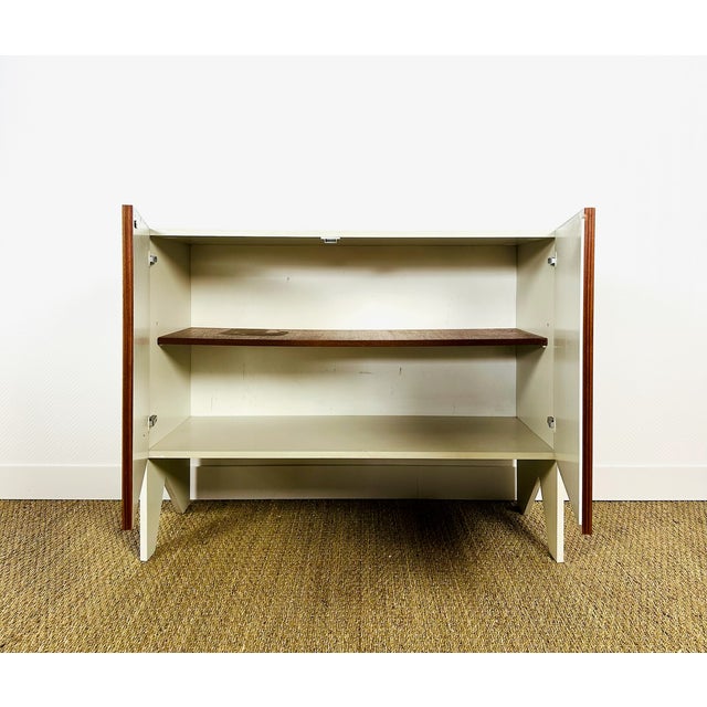 Vintage Sideboard in Walnut, 1960 For Sale - Image 4 of 12