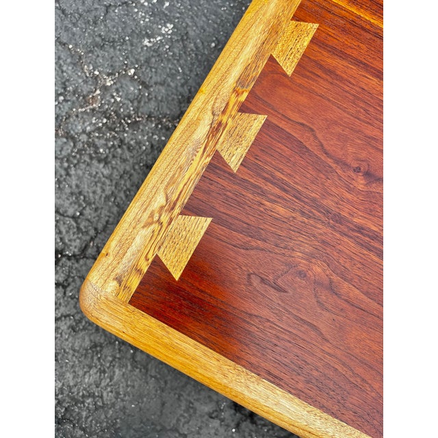 Altavista Lane Mid Century Modern ‘Acclaim’ Side Table With Curved Lower Shelf | AltaVista Lane Furniture For Sale - Image 4 of 12