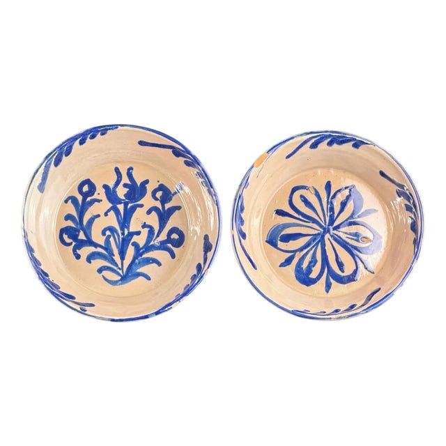 Blue and White Glazed Fajalauza Bowls with Traditional Flowers, Set of 2 For Sale
