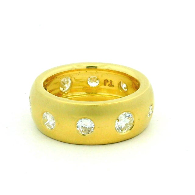 Contemporary Talia Jade 18k Gold Diamond Band Ring, 1.90 Carats, Size 7 For Sale - Image 3 of 14