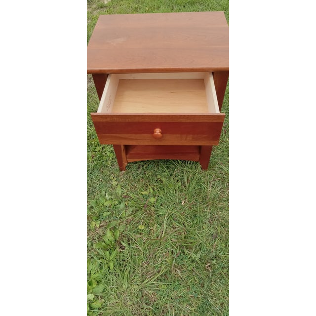 Traditional 1980s Stanley Bedside Table For Sale - Image 3 of 11