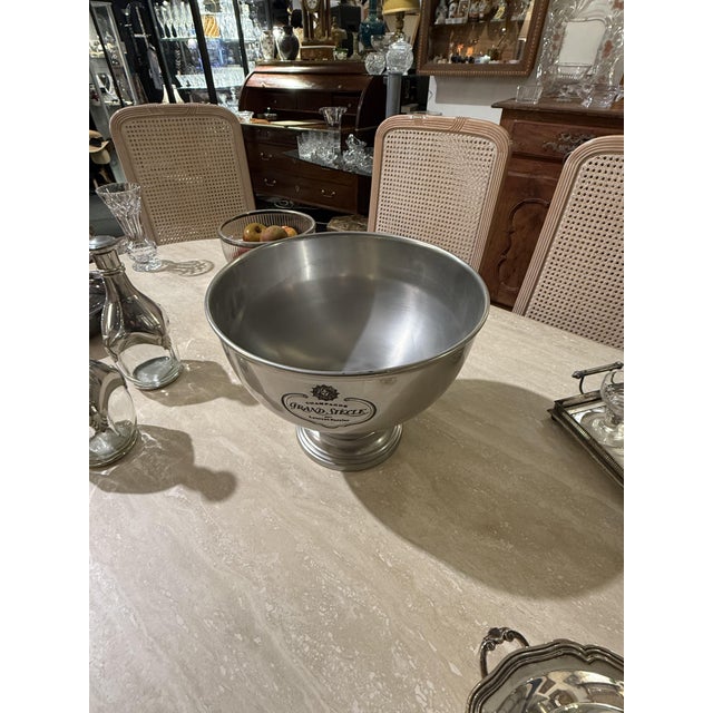 Large Laurent Perrier Champagne Bucket, 1950s, in Very Good conditions. Designed 1950 to 1959