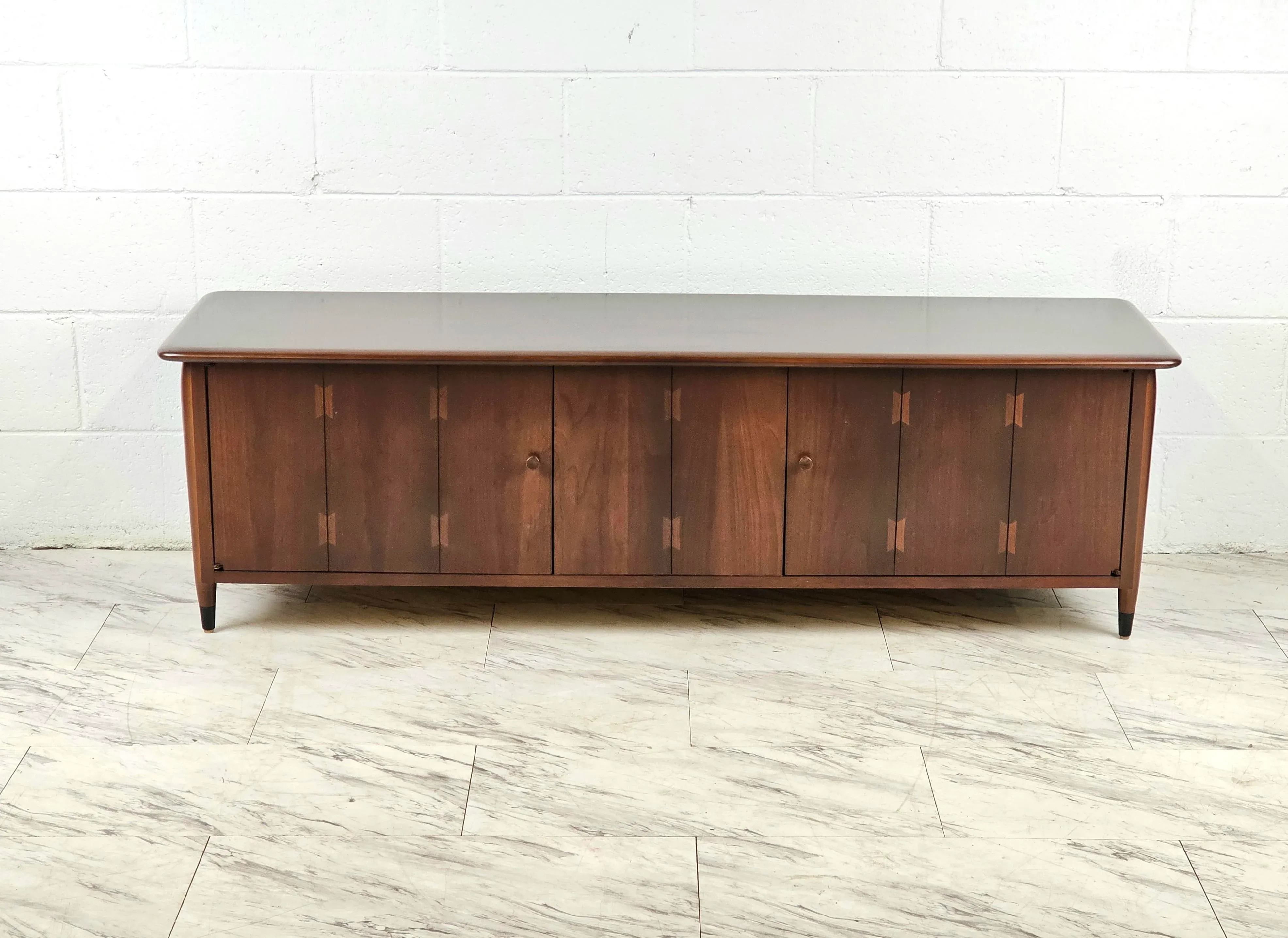 1960s Lane Acclaim Window Chest | Chairish