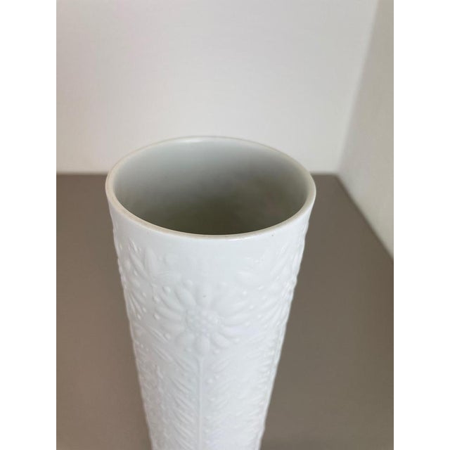Ceramic Op Art Vase by Björn Wiinblad for Rosenthal Studio Line, Germany, 1970s For Sale - Image 7 of 15