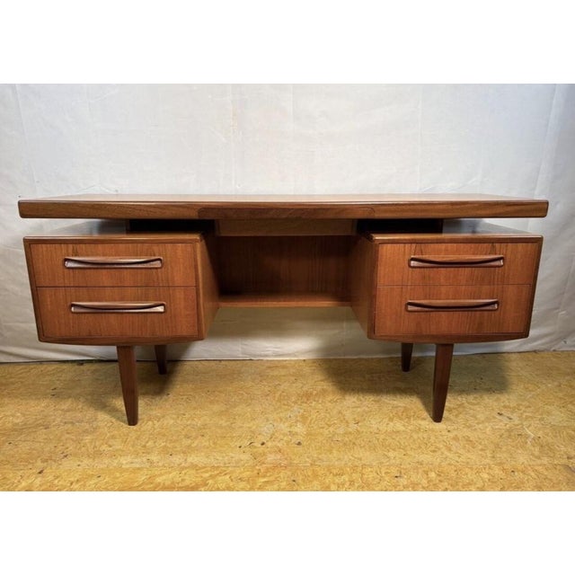 Mid-Century Modern Mid-Century Teak Fresco Desk by Victor Wilkins for G-Plan, 1960s For Sale - Image 3 of 12