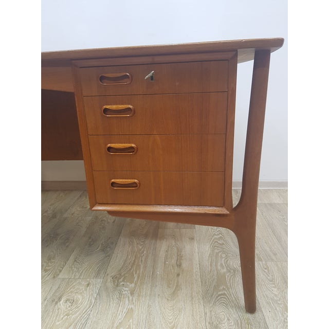 Teak Desk by Svend Aage Madsen for HP Hansen, Denmark, 1960s For Sale - Image 15 of 18
