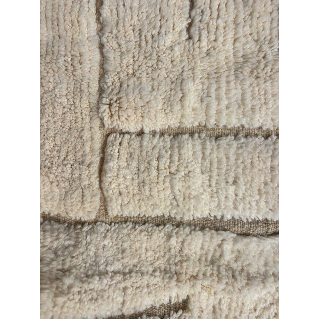 Mid-Century Modern Moroccan Beni Ouarain Rug in Wool, 2010s For Sale - Image 3 of 12