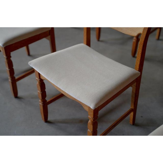 Razor Blade Dining Chairs by Henning Kjaernulf- Denmark 1960s, Set of 6 For Sale - Image 6 of 11
