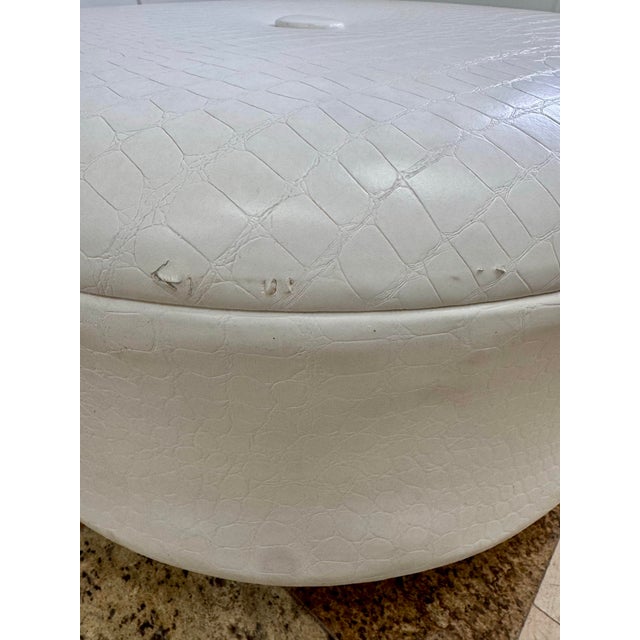 Animal Skin Vintage White Faux Alligator Round Ottoman With Chrome Plinth Base For Sale - Image 7 of 10