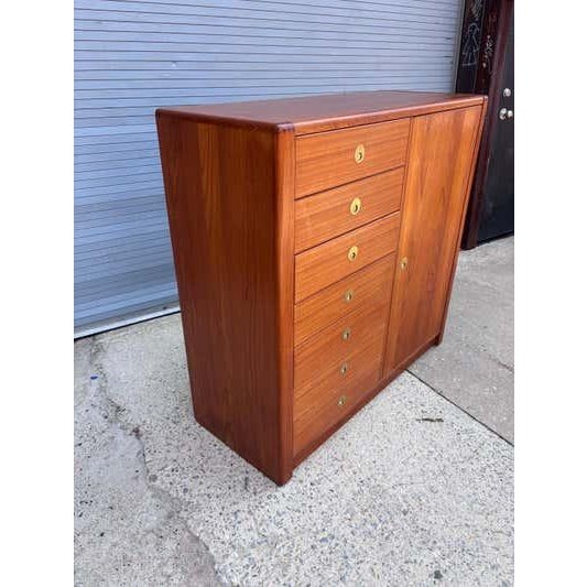 D-Scan Late 20th Century D-Scan Teak Gentleman's Cabinet/ Dresser For Sale - Image 4 of 11
