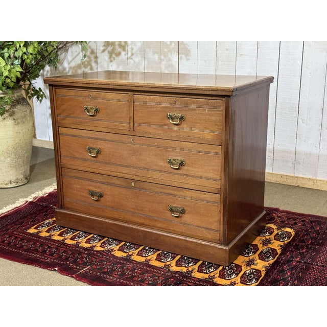 19th Century Victorian Mahogany Chest of Drawers For Sale - Image 9 of 16