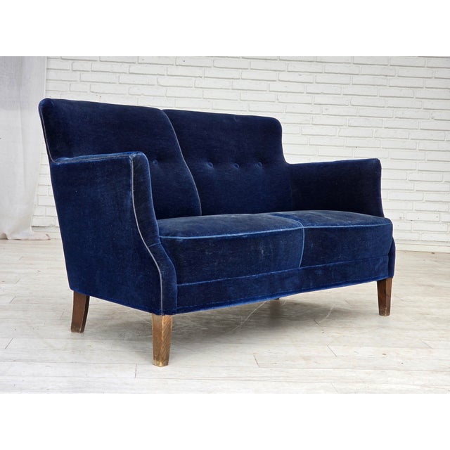 Mid-Century Modern Danish Two-Seater Sofa in Dark Blue Furniture Velour, 1960s For Sale - Image 3 of 15