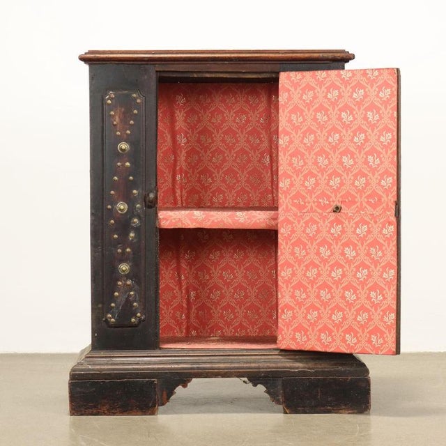 Baroque Sideboard in Walnut For Sale - Image 3 of 12