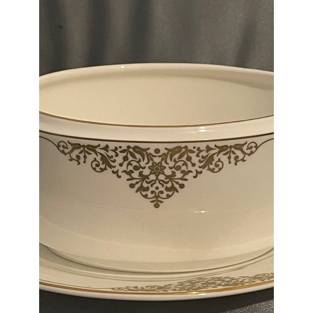 This beautiful two-piece set of a Wedgwood Bone China Vera Wang Empress Jewel Gravy Boat and Under Plate is perfect for...