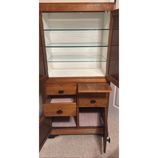 1930s Art Deco Doctor's Cabinet + Wastebasket Set (4pcs) (Perfect Bar Cabinets) For Sale - Image 4 of 12