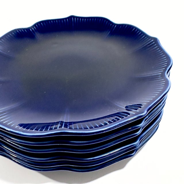 Chinoiserie Rich Cobalt Porcelain Lotus Dessert or Side Plates Attributed to Lillian Venon Japan - Set of 6 For Sale - Image 3 of 7